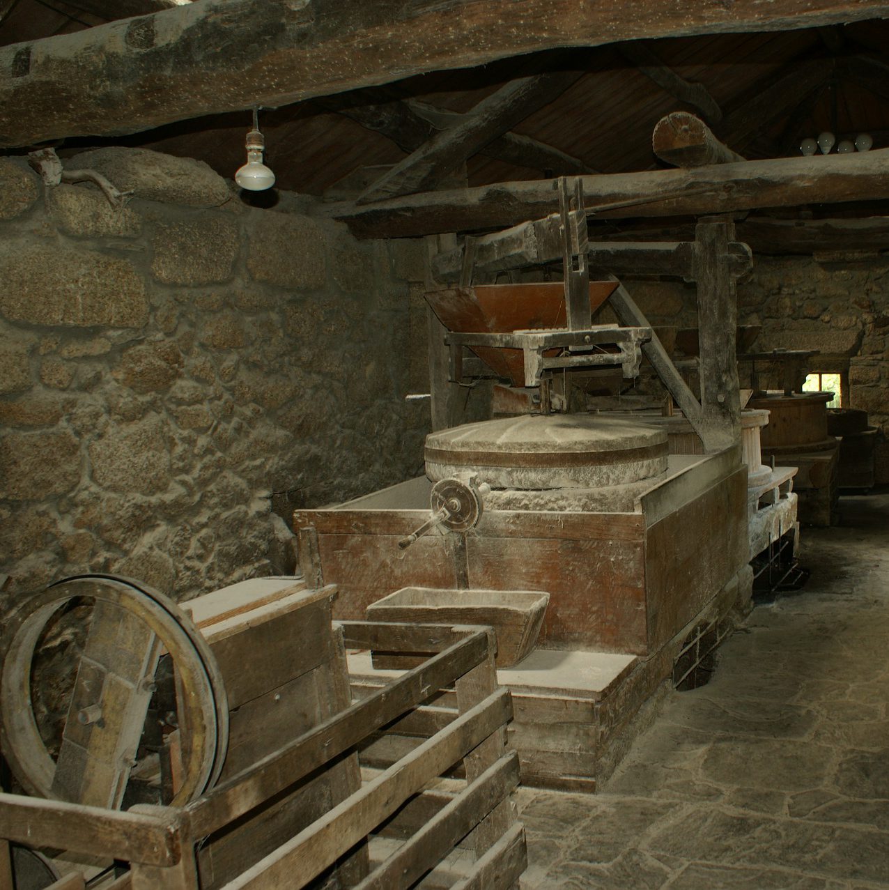 cropped-mill-444600_1920.jpg